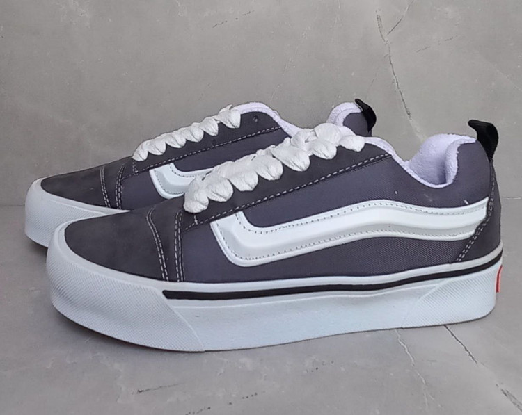 کفش ونس اولد اسکول لژدار طوسی (Vans Old Skool)