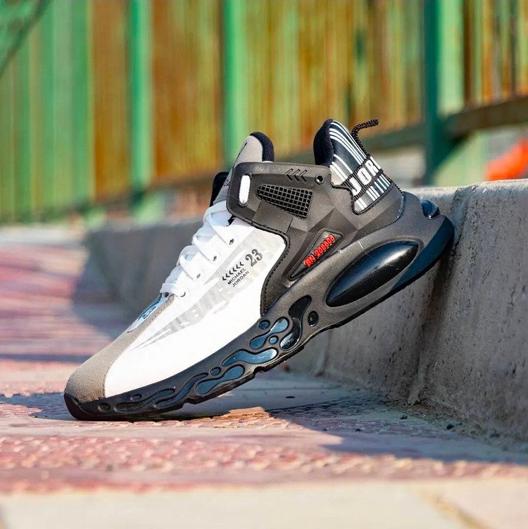 کفش کتونی نایک ایر جردن 4 رترو سفید مشکی (Jordan 4 Retro) | خاص و کلاسیک