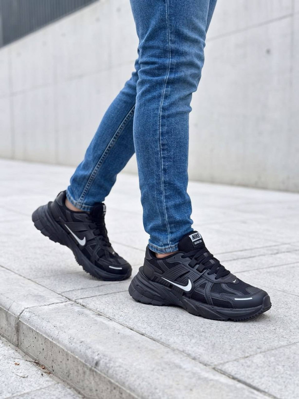 کفش کتونی نایک وی تو کی ران تمام مشکی (Nike V2K Run) | ترند Y2K و بینهایت راحت