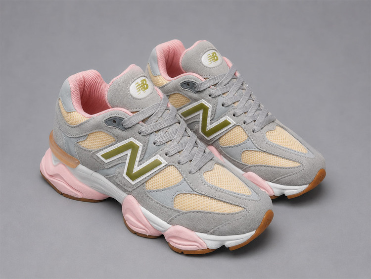 کفش کتونی نیوبالانس ۹۰۶۰ طوسی صورتی (New Balance 9060)